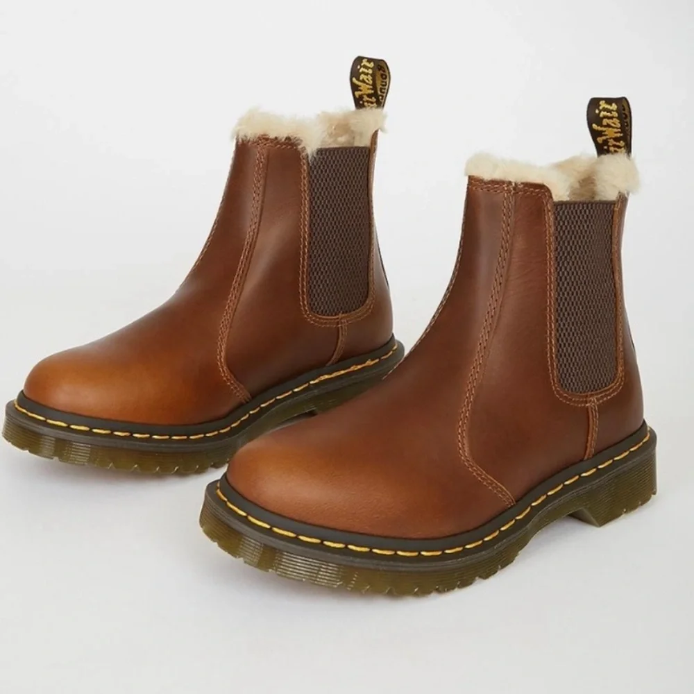 NWT Dr. Martens 2976 Leonore Chelsea Boots-Butterscotch - Picture 3 of 7